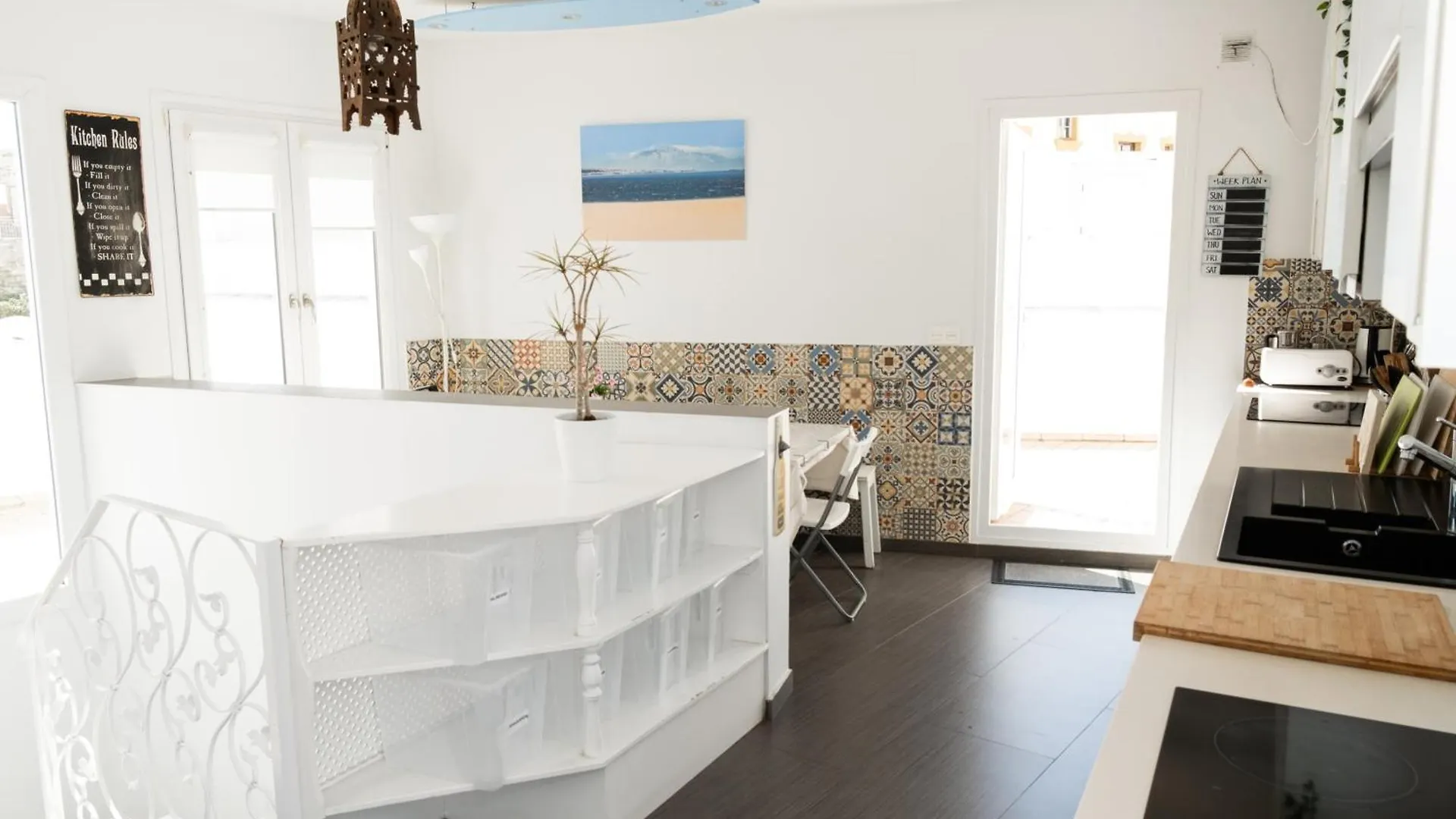 Surfersresidence Tarifa Homestay